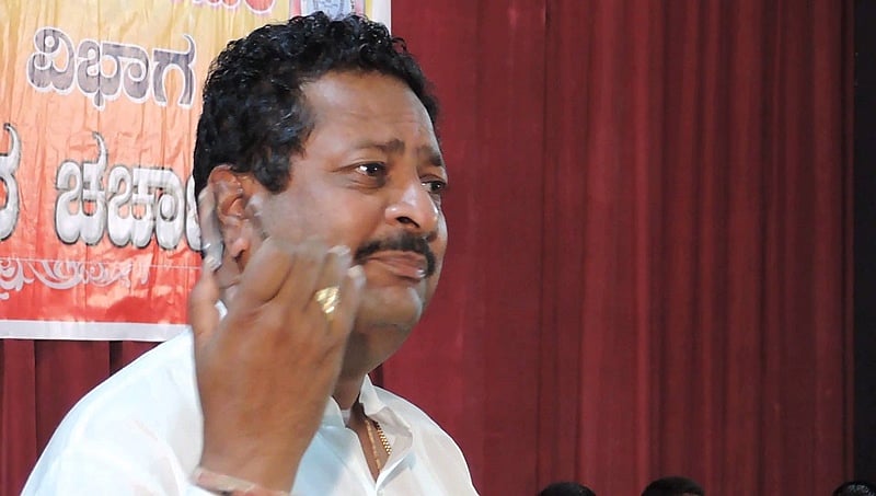 ಹಿಂದೂಗಳಿಗೆ ಮಾತ್ರ ಕೆಲಸ ಮಾಡುವೆ, ಮಸ್ಲಿಮರು ನನ್ನ ಕಛೇರಿಗೆ ಬರೋದು ಬೇಡ: ವಿಜಯಪುರ ಶಾಸಕ ಯತ್ನಾಳ್